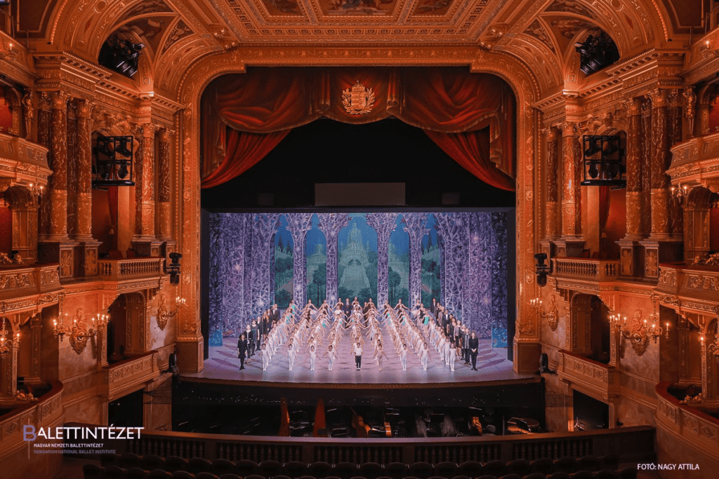 Escenario de la Ópera de Budapest